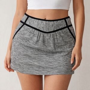 MILLY of NEW YORK mini Skirt With Pockets .